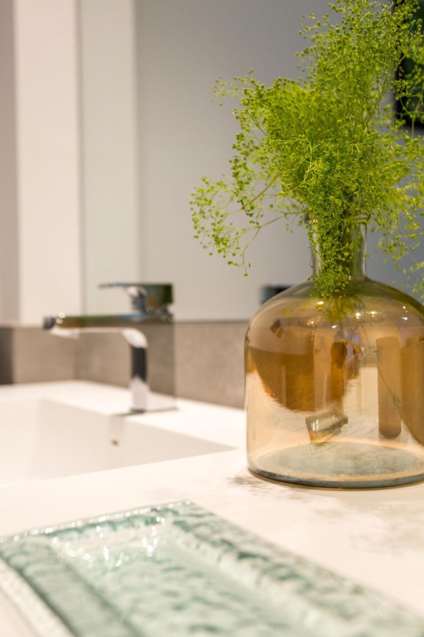Apartamentos Rg Plaza De Espana Севилья Экстерьер фото
