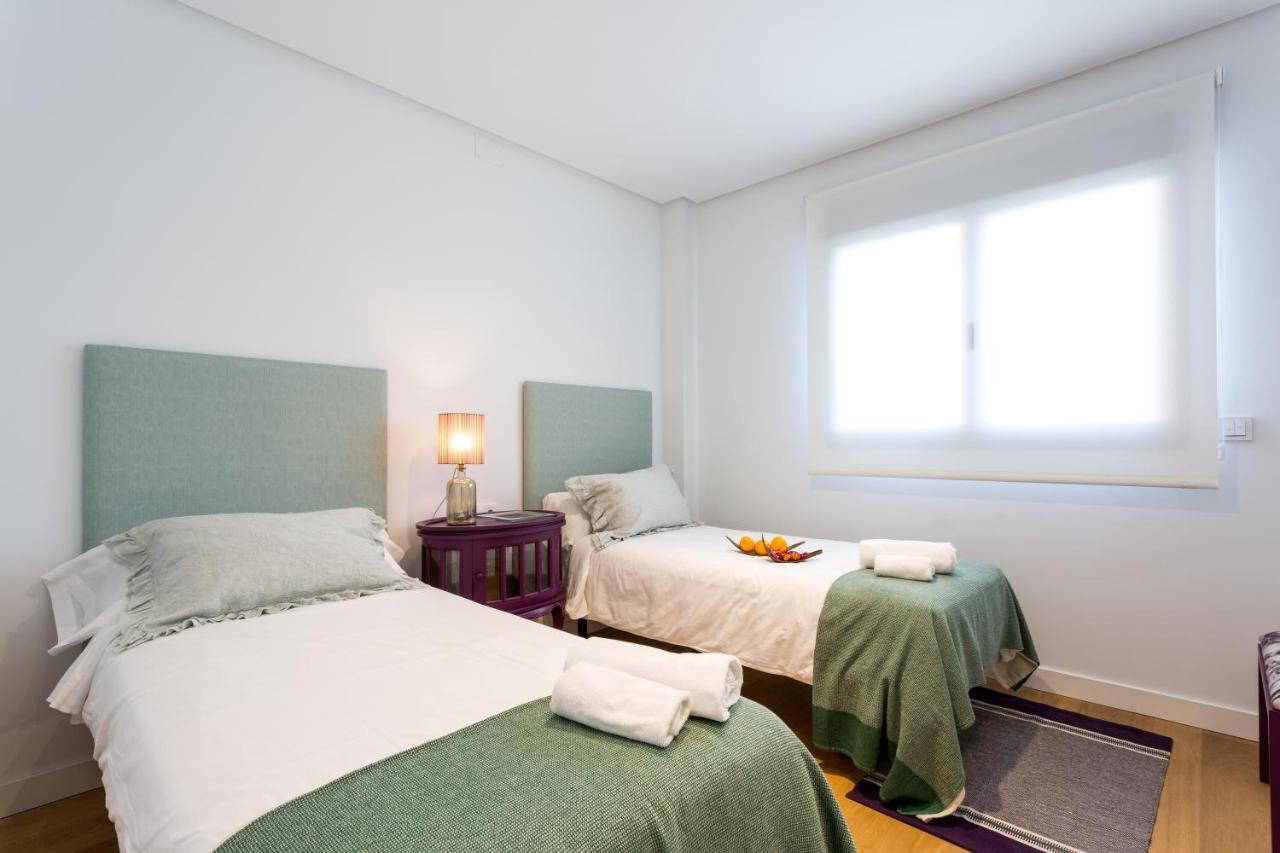 Apartamentos Rg Plaza De Espana Севилья Экстерьер фото