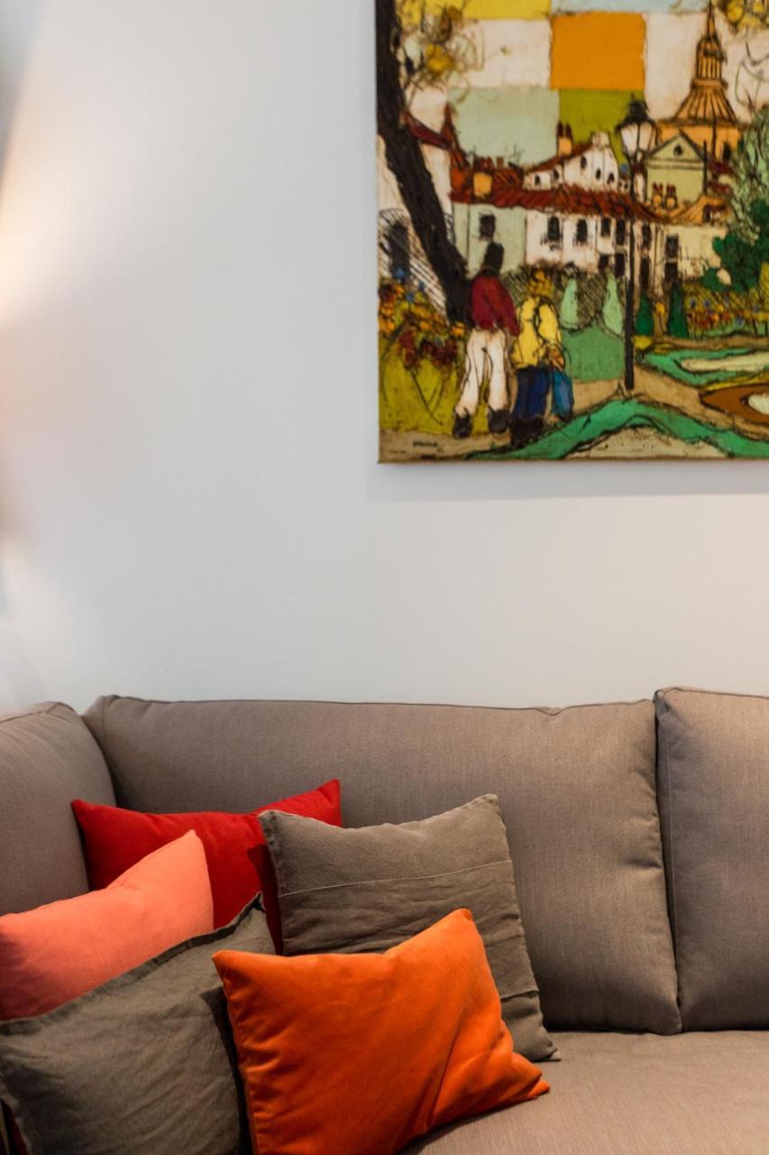 Apartamentos Rg Plaza De Espana Севилья Экстерьер фото