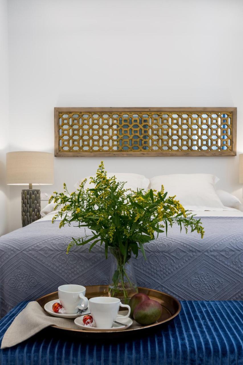 Apartamentos Rg Plaza De Espana Севилья Экстерьер фото