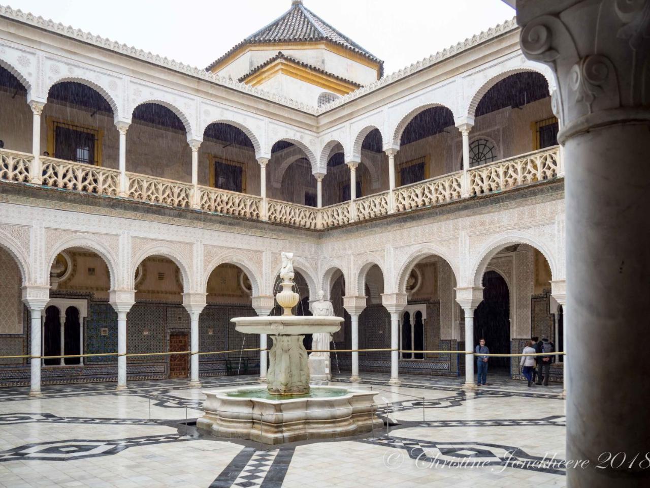 Apartamentos Rg Plaza De Espana Севилья Экстерьер фото